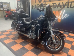 2018 Harley-Davidson Electra Glide Ultra Classic FLHTCU thumb 2