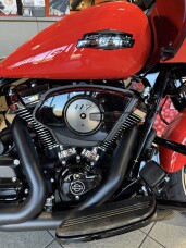 FLTRX 2026 Road Glide® thumb 2