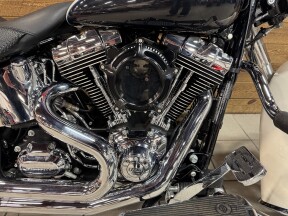2013 Harley-Davidson® Softail® Deluxe Bright White FLSTN thumb 2