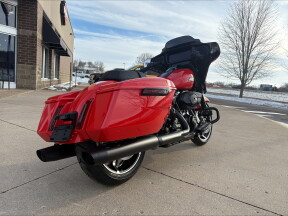 2026 Harley-Davidson® Street Glide® Blood Orange - Black thumb 1