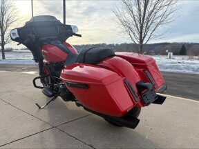 2026 Harley-Davidson® Street Glide® Blood Orange - Black thumb 0