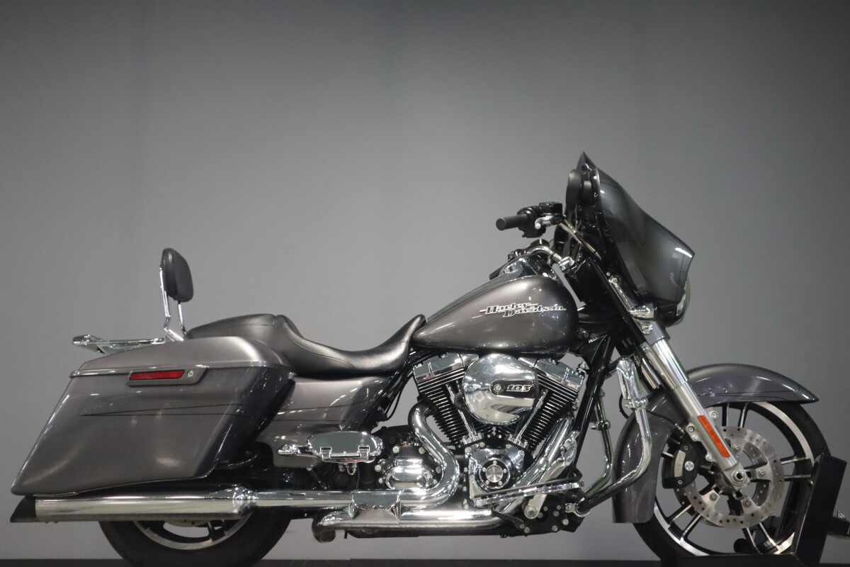 2004 Harley-Davidson® Road King® Classic FLHRCI | Rawhide Harley
