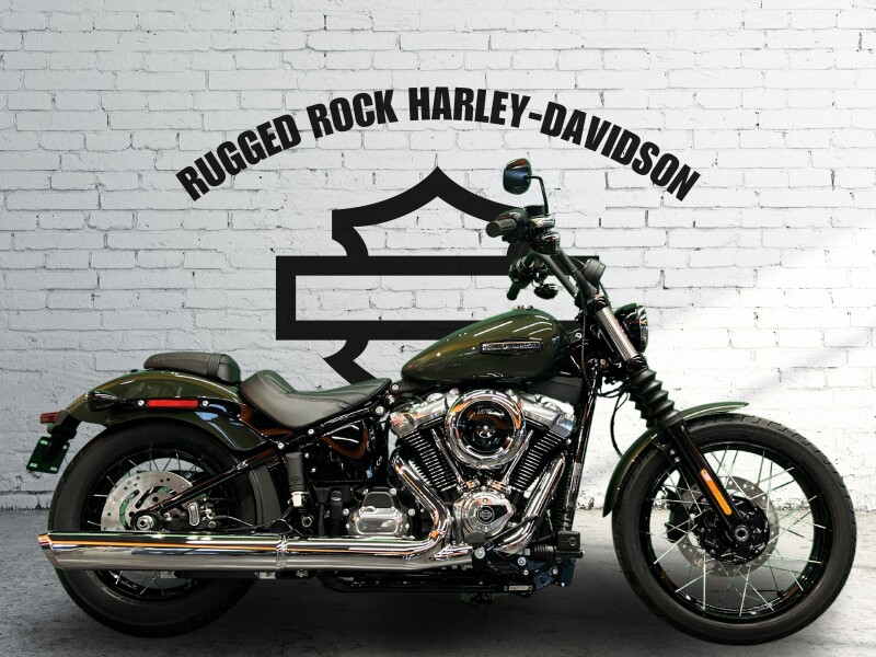 2026 Harley-Davidson® Street Bob™ Olive Steel Metallic - Chrome w/Laced Wheels