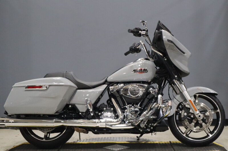 2024 Harley-Davidson® Street Glide® FLHX