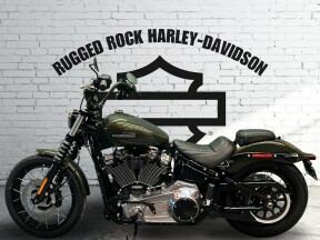 2026 Harley-Davidson® Street Bob™ Olive Steel Metallic - Chrome w/Laced Wheels thumb 3