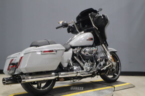 2024 Harley-Davidson® Street Glide® FLHX thumb 1