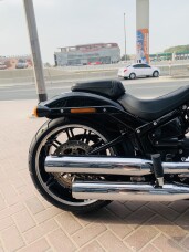 2022 Harley-Davidson® Breakout™ 114 Vivid Black thumb 1