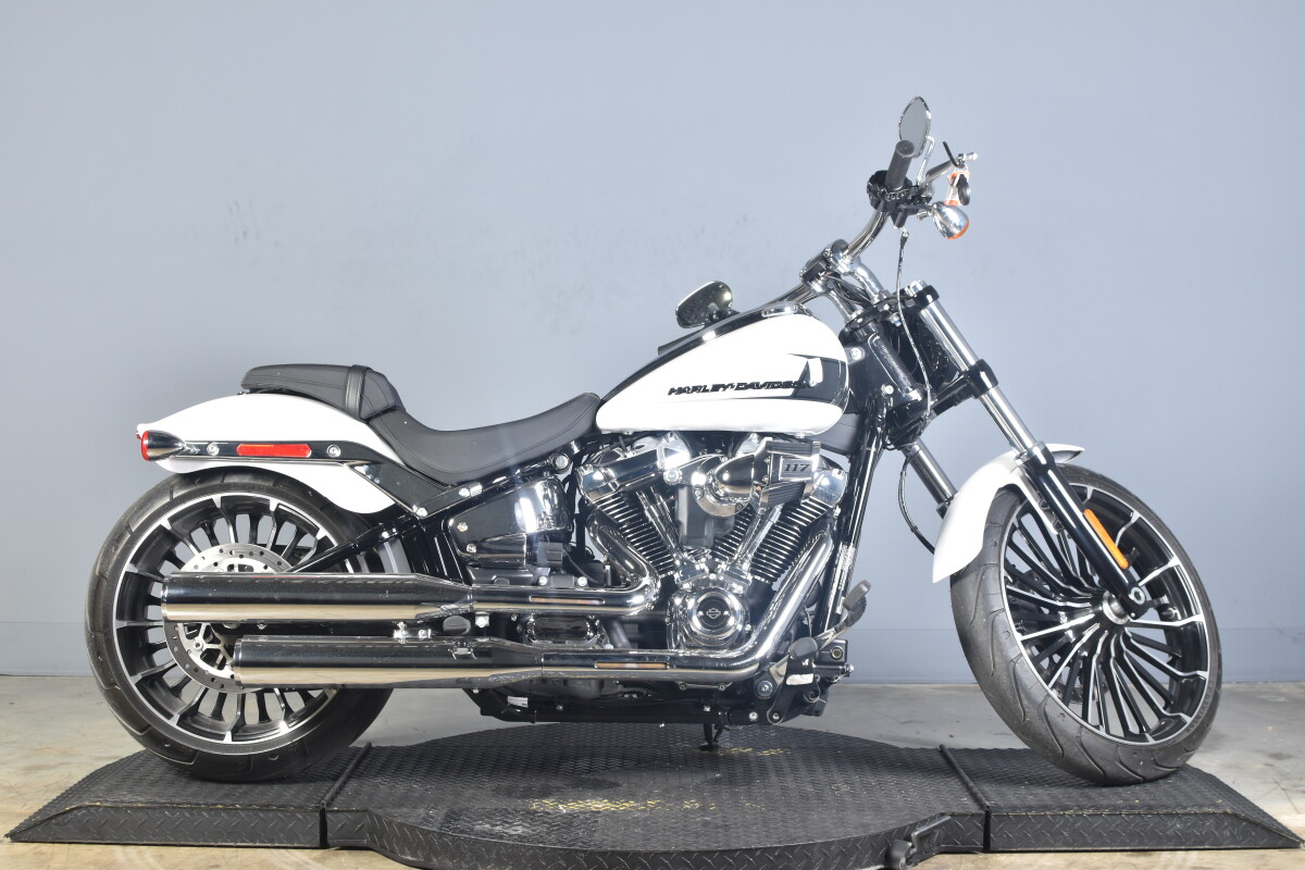 2024 Harley-Davidson® Breakout™ FXBR | Old Glory Harley-Davidson®