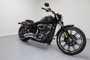 2019 Harley-Davidson® Breakout® 114 Rawhide Denim thumb 2