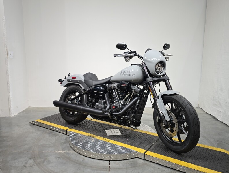FXLRS 2025 Low Rider™ S