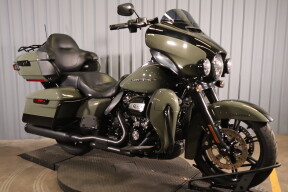 2021 Harley-Davidson® Ultra Limited FLHTK thumb 2