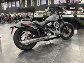 2026 Street Bob w/Laced Wheels thumb 1