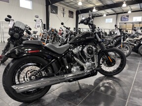 2026 Street Bob w/Laced Wheels thumb 1