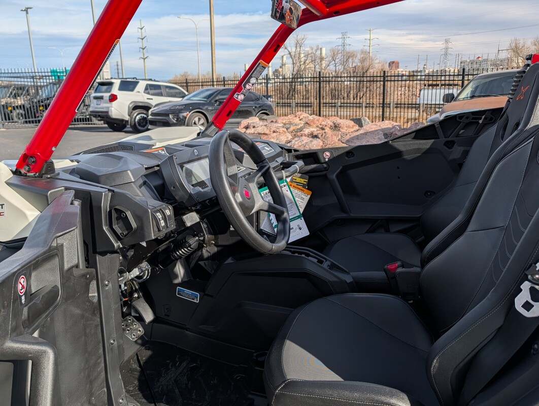 2026 Can-Am Maverick™ Sport X rc 1000R, photo 9