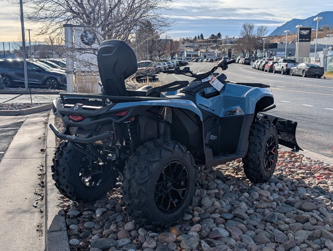 2026 Can-Am Outlander™ MAX XT 700 with Plow System, photo 7
