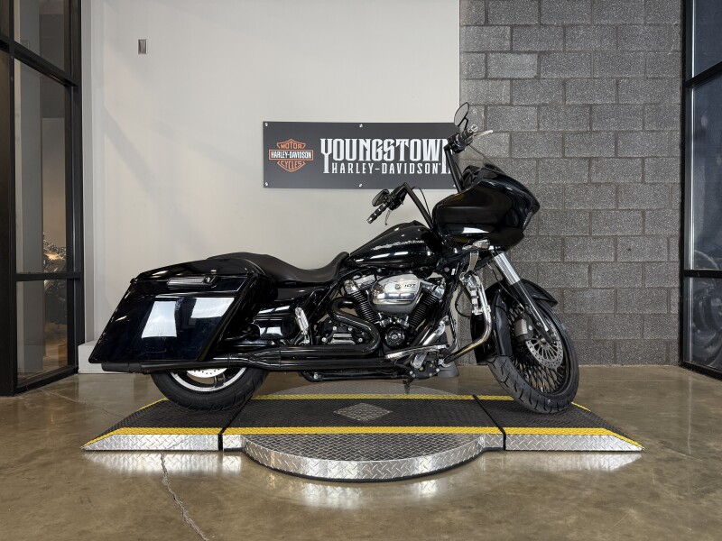 2017 Harley-Davidson® Road Glide® Special FLTRXS