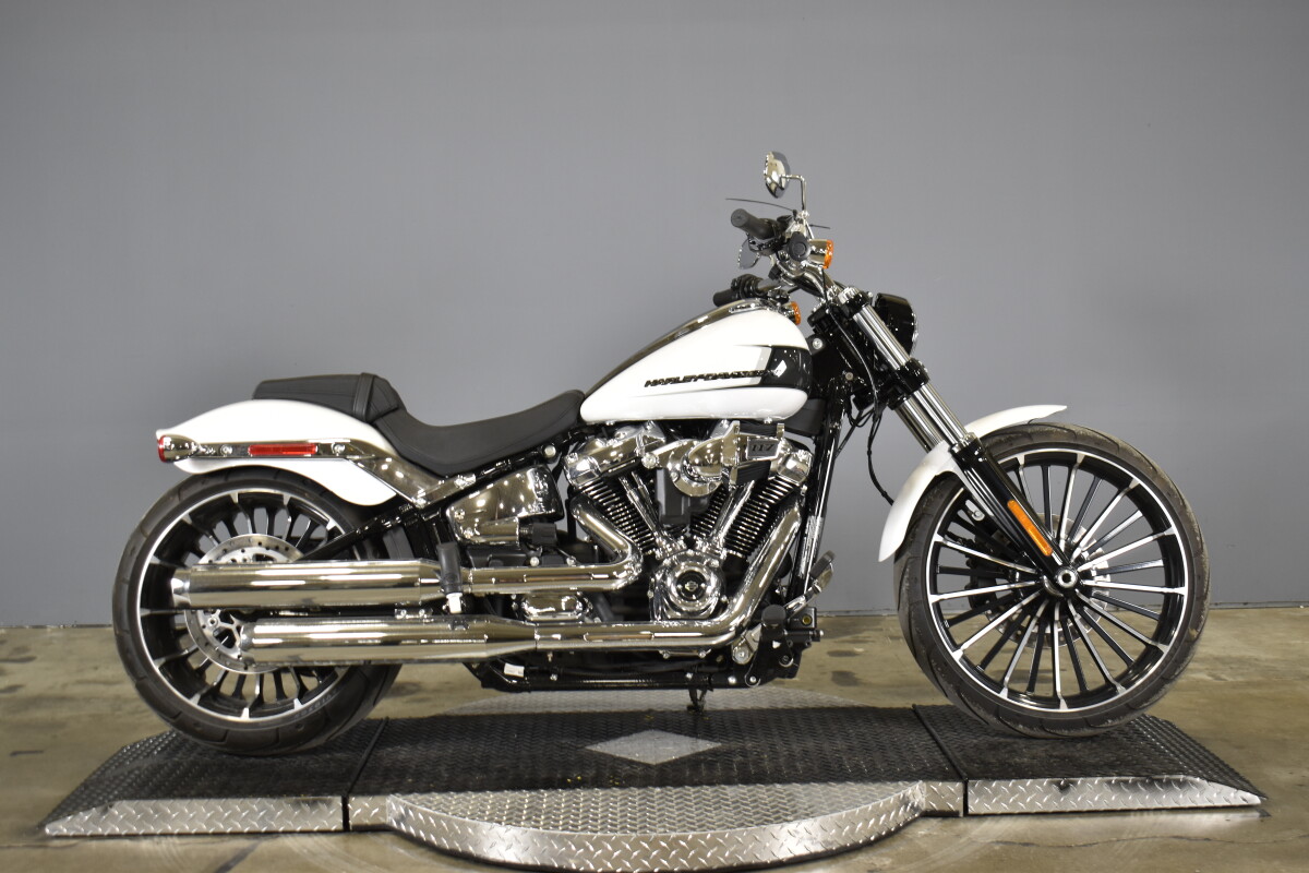 Breakout® 117 | MotorCity Harley-Davidson®