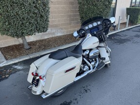 FLHX 2022 Street Glide® thumb 0