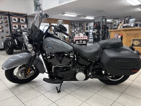 2026 Harley-Davidson® Heritage Classic Dark Billiard Gray - Black w/Laced Wheels thumb 3