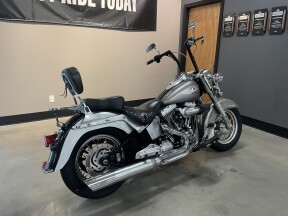 2016 Harley-Davidson® Heritage Softail® Classic Billet Silver thumb 2