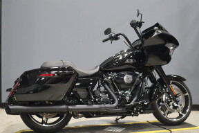 2025 Harley-Davidson® Road Glide™ FLTRX thumb 2