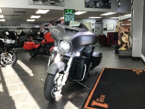 2016 Harley-Davidson® Street Glide® Special Charcoal Denim thumb 3