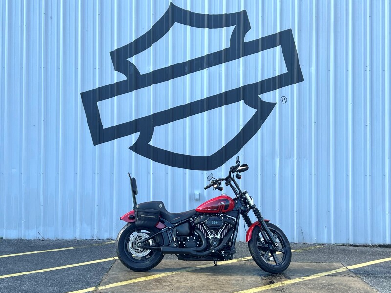 2022 Harley-Davidson® Street Bob® 114 Redline Red