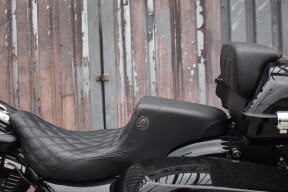 2015 Harley-Davidson® Street Glide® Special FLHXS thumb 1