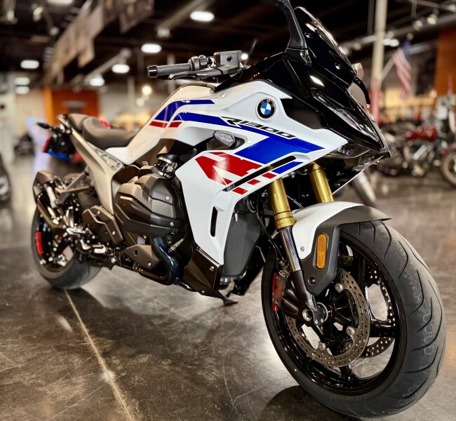 2026 BMW Motorrad R 1300 RS Light White