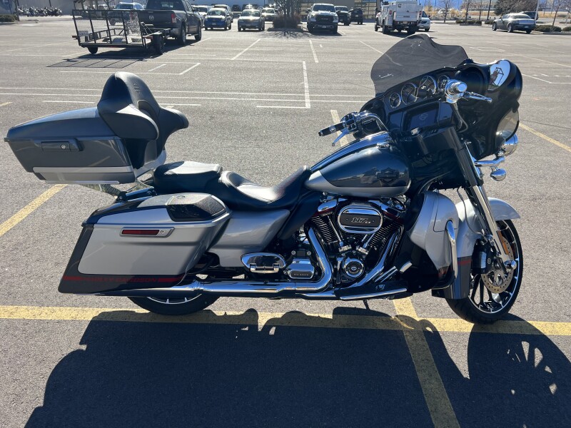 2019 Harley-Davidson® CVO™ Street Glide®