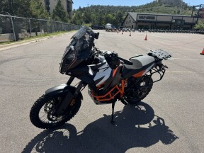 2019 KTM 1090 Adventure R thumb 1