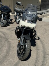 2024 Harley-Davidson® Pan America® 1250 Special thumb 2