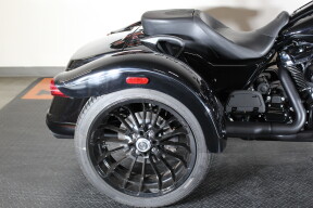 2024 Harley-Davidson® Freewheeler® FLRT thumb 2