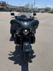 2022 Harley-Davidson® Tri Glide® Ultra thumb 2