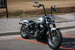 2020 Harley-Davidson® Softail Slim® FLSL thumb 3