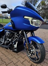 FLTRX 2026 Road Glide® thumb 2