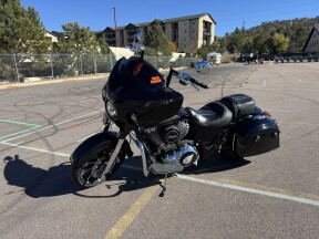 2017 Indian Chieftain® thumb 1
