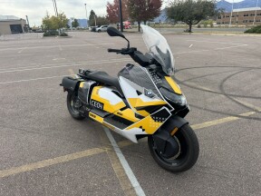 2023 BMW Motorrad CE 04 thumb 3