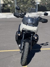 2023 Harley-Davidson® Pan America™ 1250 Special thumb 2