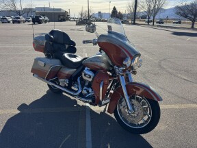 2009 CVO™ Ultra Classic® Electra Glide® thumb 3