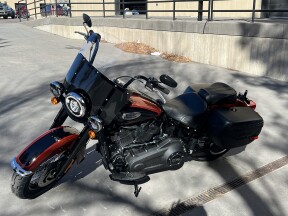 2024 Harley-Davidson® Heritage Classic thumb 1