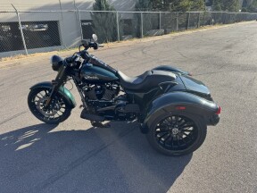 2024 Harley-Davidson® Freewheeler® thumb 0