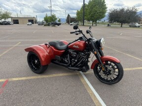 2025 Harley-Davidson® Freewheeler® thumb 3