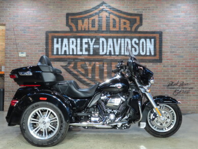 2023 Harley-Davidson® Tri Glide® Ultra FLHTCUTG