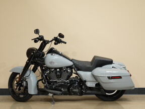 FLHRXS 2025 Road King™ Special thumb 0