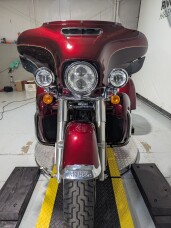 2014 Harley-Davidson® Tri Glide® Ultra Two-Tone Mysterious Red Sunglo/Blackened Cayenne Sunglo thumb 1