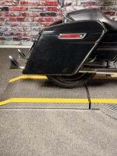 Harley-Davidson® Street Glide® Special 2015 FLHXS BLACK W/ PINSTRIPE thumb 1