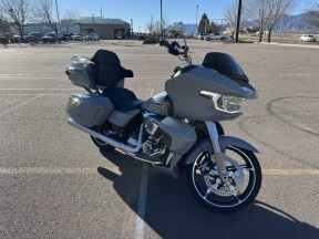 2025 Harley-Davidson® Road Glide® thumb 3