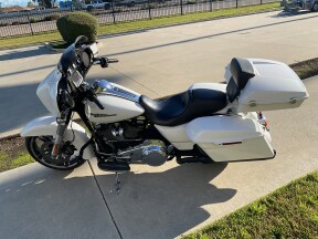 FLHXS 2017 Street Glide® Special thumb 1