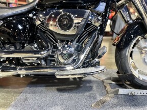 Harley-Davidson® Fat Boy® 2025 FLFB VIVID BLACK W/ PINSTRIPE thumb 0